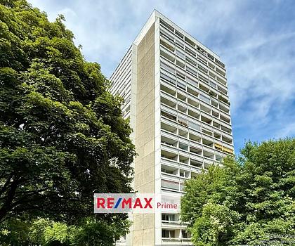 Premium-Wohnen in Bogenhausen: 3 Zimmer, Alpenblick & 4 Balkone!