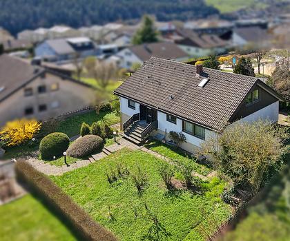 Viel Raum für neue Geschichten – Einfamilienhaus mit Garten & Herz