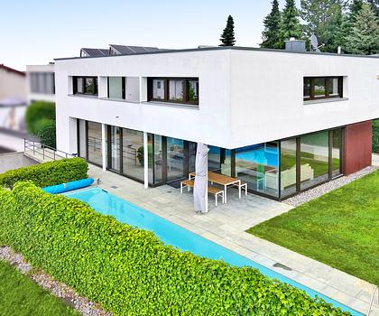 Luxus neu definiert – Designvilla in bester Lage Pforzheims mit absoluter Perfektion