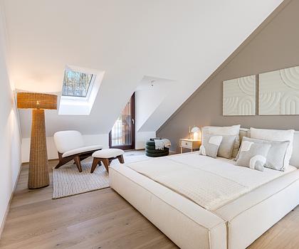 Neubau: Mittelhaus mit modernem Design am Starnberger See