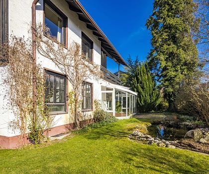 Charmantes Einfamilienhaus mit viel Potential in ruhiger und grüner Lage