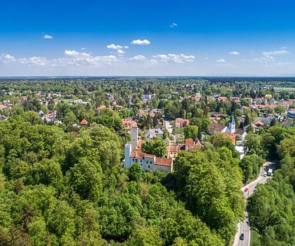Attraktives Baugrundstück mit Altbestand in bester Lage