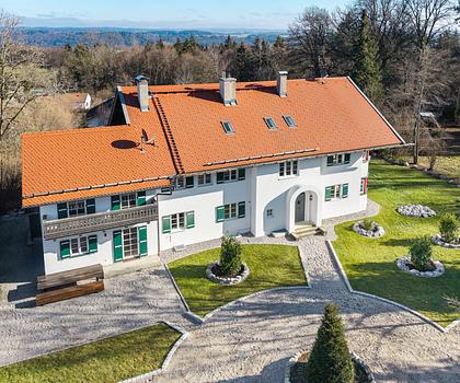 Erstbezug nach aufwendiger Sanierung: Villenanwesen von 1916 auf repräsentativem Grundstück