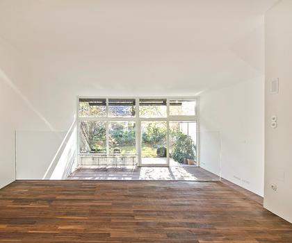 Ikonisches Otto-Steidle-Gebäude in nobler Lage: Derzeit vermietetes Townhouse