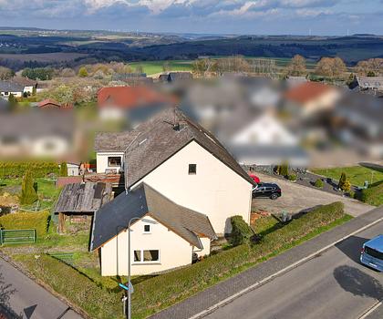 Solides 2-Familienhaus mit Potenzial!