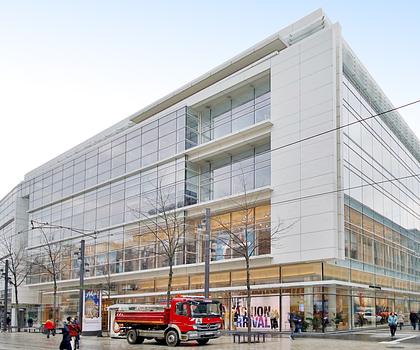 Exklusive und moderne Bürofläche im Richard-Meier-Gebäude an der Einkaufsmeile "Planken"