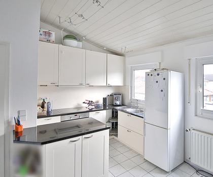 Solide Wohnung in guter Lage zum sofort Einzug!