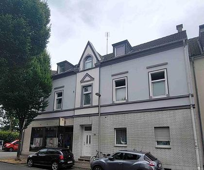 Top gepflegtes Mehrfamilienhaus mit 6 Wohneinheiten - Ladenlokal & Garagenhof in Oberhausen-Styrum