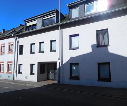Trier Kürenz - Voll vermietetes MFH mit 7 Wohneinheiten u. Ausbaupotential
