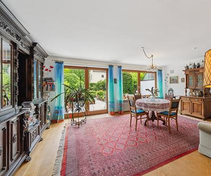 Sehr gepflegtes Stadthaus in ruhiger Lage