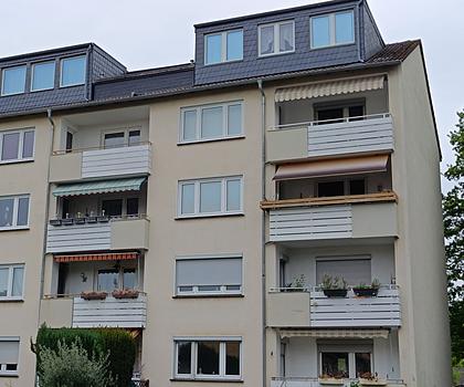 Kapitalanlage: Moderne 4-Zimmer-Dachgeschosswohnung mit Stellplatz in Monheim-Baumberg