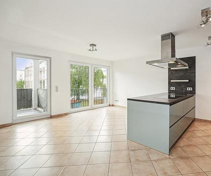 ++Moderne 3-Zimmer-Wohnung mit Einbauküche und Balkon in ruhiger Lage von Frankfurt-Niederrad++