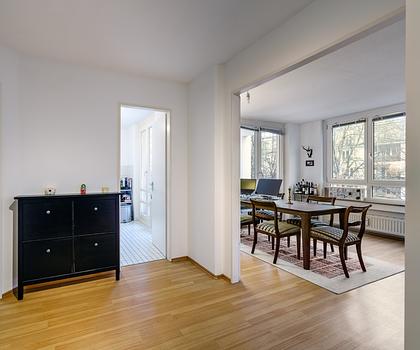 FREIE 2,5 Zimmer Wohnung inkl. TG - provisionsfrei