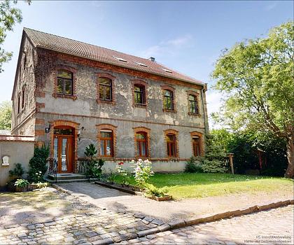 PROVISIONSFREI: romantisches Zweifamilienhaus mit idyllischen Garten in Bad Lauchstädt OT Schafstädt