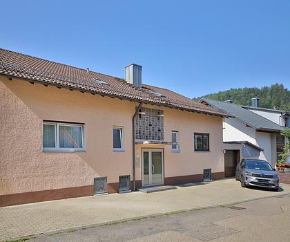 Vier Zimmer Wohnung mit Weitblick!