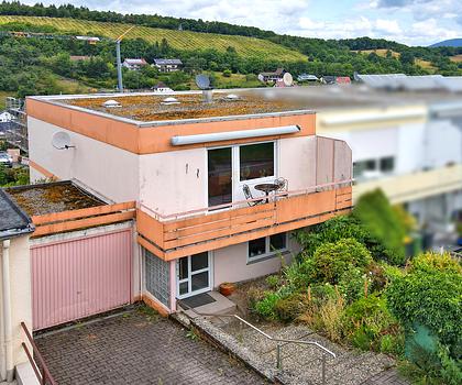 Charmantes Reihenendhaus mit viel Potenzial in schöner Wohnlage