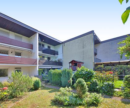 Perfekt geschnittenes Reihenhaus mit zwei Balkonen, schönem Garten und großer Terrasse