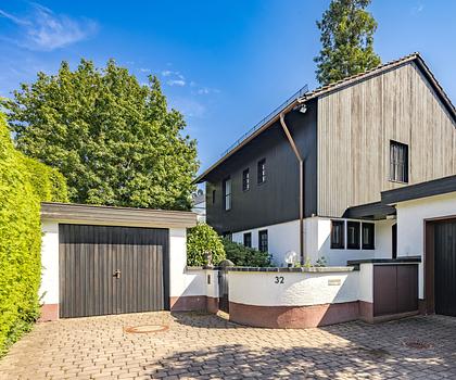 Charmantes Einfamilienhaus mit viel Potential in ruhiger und grüner Lage