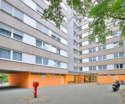 Großzügige 4,5-Zimmer-Wohnung mit Loggia und Weitblick im 9. Obergeschoss – ca. 99,4 m² Wohnfläche