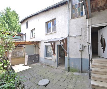 Im Bieterverfahren: Einfamilienhaus mit viel Potenzial für Sanierungsprofis