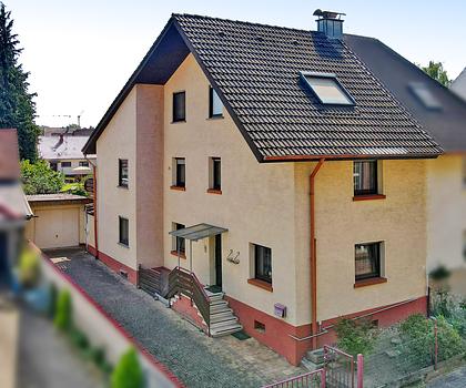 Großzügige Doppelhaushälfte mit sonnigem Garten in Grünwettersbach