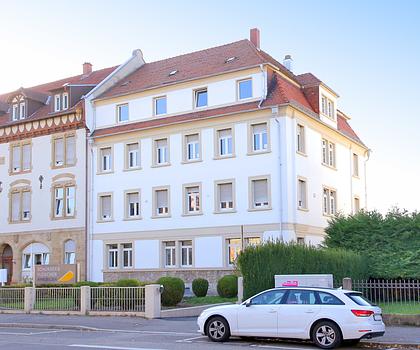 Ansprechende 5-Zimmer-Wohnung mit Wintergarten sucht neue Mieter
