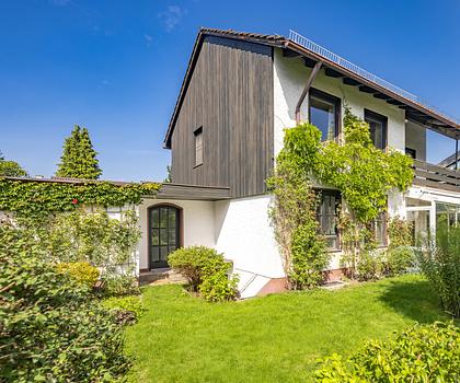 Charmantes Einfamilienhaus mit viel Potential in ruhiger und grüner Lage