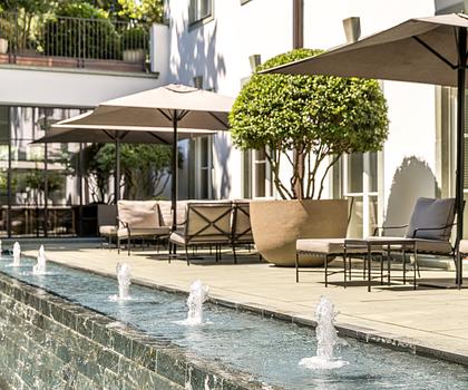 Luxuriös saniertes Villenjuwel von 1928 mit Pool, Kino und Hamam