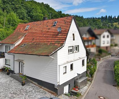 Willkommen in Gernsbach-Staufenberg – ein Zuhause mit Charakter und Raum für Ihre Ideen.