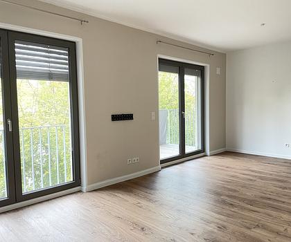 PROVISIONSFREI: Tolle, neuwertige 2 ZKB mit Balkon in Lichtenberg!