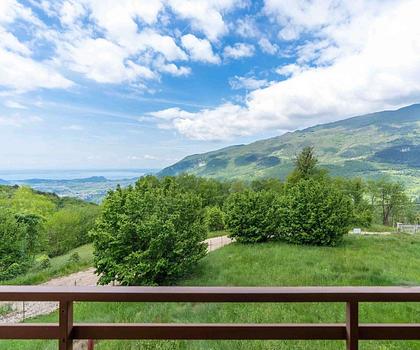 Feriendomizil mit Potenzial und Weitblick über den Gardasee
