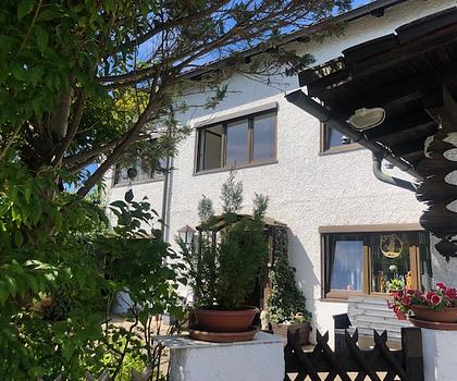 Idyllisches Einfamilienhaus mit Einliegerwohnung vor den Toren Münchens im schönen Rosenheim