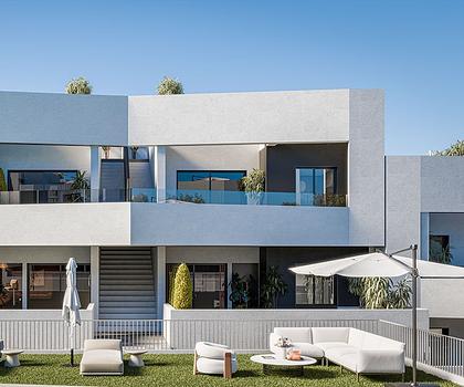 Komfortable Obergeschoss-Wohnungen mit 3 Schlafzimmern, 2 Badezimmern, privater Dachterrasse und Gemeinschaftspool