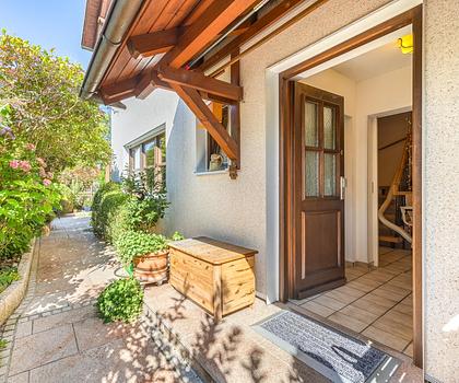 Investment unter Bodenwert / DHH mit ELW & Garten im Märchenviertel Waldperlach / Kauf m. Nießbrauch