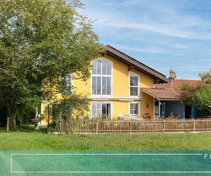 Exklusive Landhausvilla mit einmaligen Weitblick und vielseitiger Nutzungsmöglichkeit in Edling