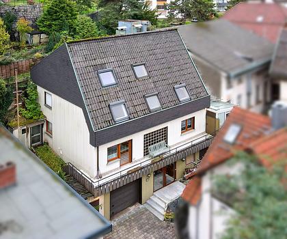 Charmantes Zweifamilienhaus mit großem Garten, zwei Wintergärten, Sauna und Ausbaupotenzial