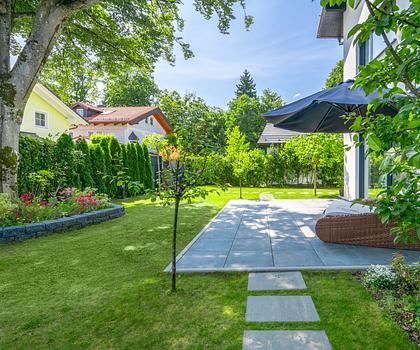 Großzügiges, sonniges Einfamilienhaus mit idealem Grundriss und hübschem Garten