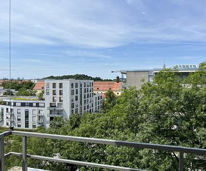 Lichtdurchflutete DG-Wohnung mit herrlichem Ausblick in Schwabing