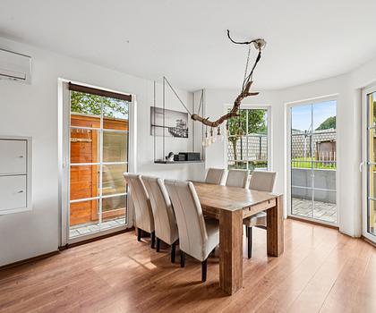 Modernes Energieeffizienz - EFH mit Komfort