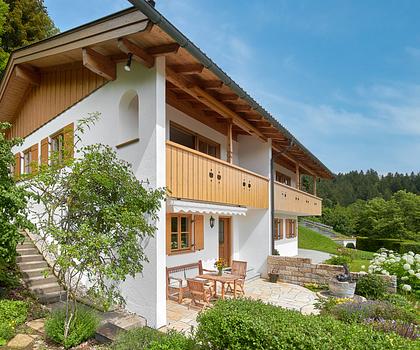 Logenplatz am Schliersee: Doppelhaushälfte mit fantastischem See- und Bergblick