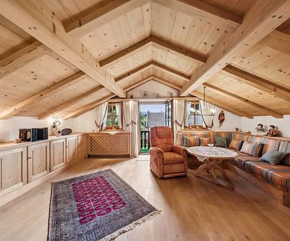 Landhaus mit großem Grundstück in der Region Tegernsee / Verkauf mit unbefristetem Nießbrauch