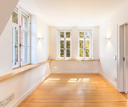 Historisches Juwel am Schlosskanal: Bezauberndes 2-Zimmer-Hideaway mit Traumblicken