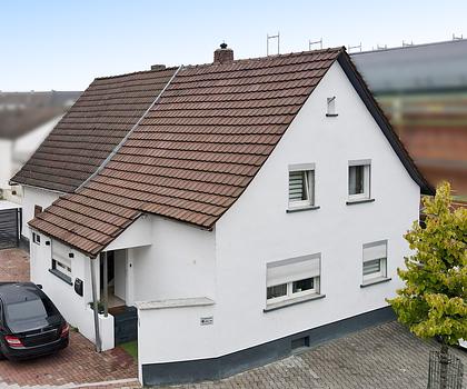 Kuscheliges Zuhause, kernsaniert! Baugrundstück mit Potenzial inklusive!