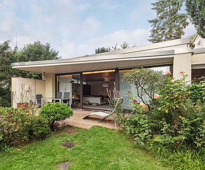 4,5-Zimmer-Erdgeschosswohnung mit eigenem Garten in gehobener Lage - nah am Stadtwald!