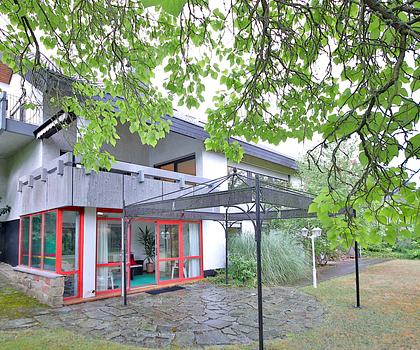 Großzügiges Anwesen mit Bauland, naturnah gelegen, sucht neuen Eigentümer!