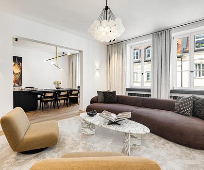 Urban Chic am Gärtnerplatz: Hochklassig modernisierte 3-Zimmer-Altbau-Wohnung zum Erstbezug
