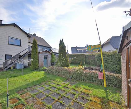 Solides 2-Familienhaus mit Potenzial!