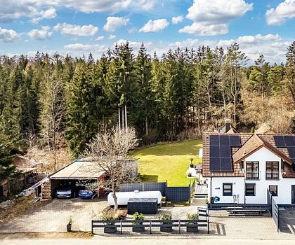 Kompakt & rundum modernisiert: 3,5-Zimmer-Maisonettewohnung am Starnberger See