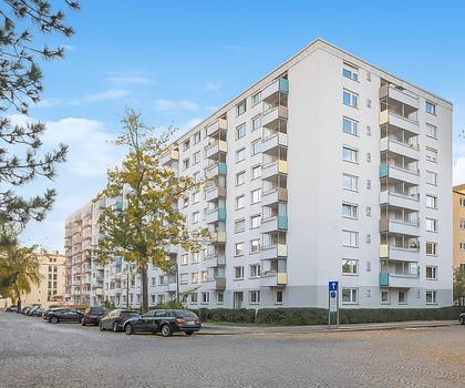 Hochwertige 3-Zimmer-Wohnung in Alt-Schwabing mit 2 Loggien und Blick über Münchens Dächer