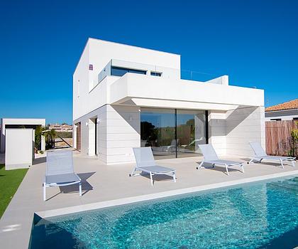 Großzügige Villen mit 3 Schlafzimmern, Dachterrasse und Privatpool